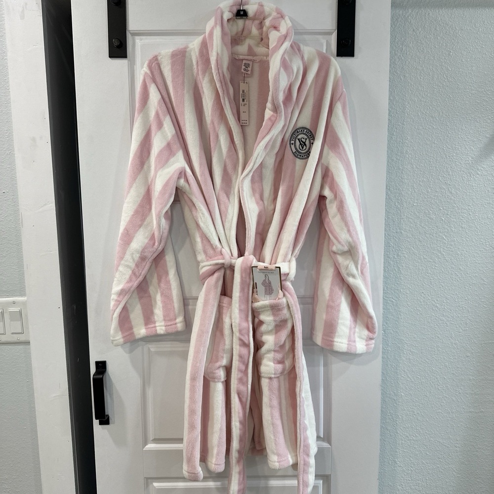 Victoria's Secret Women Pink /White Stripe Monogram Robe Size M/L NWT
